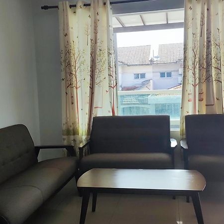 Bbt Double Storey Balcony Bukit Tinggi Home クラン エクステリア 写真